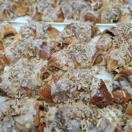 Rogale z białym makiem