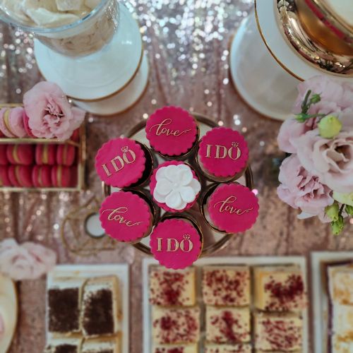 Słodki stół w złocie