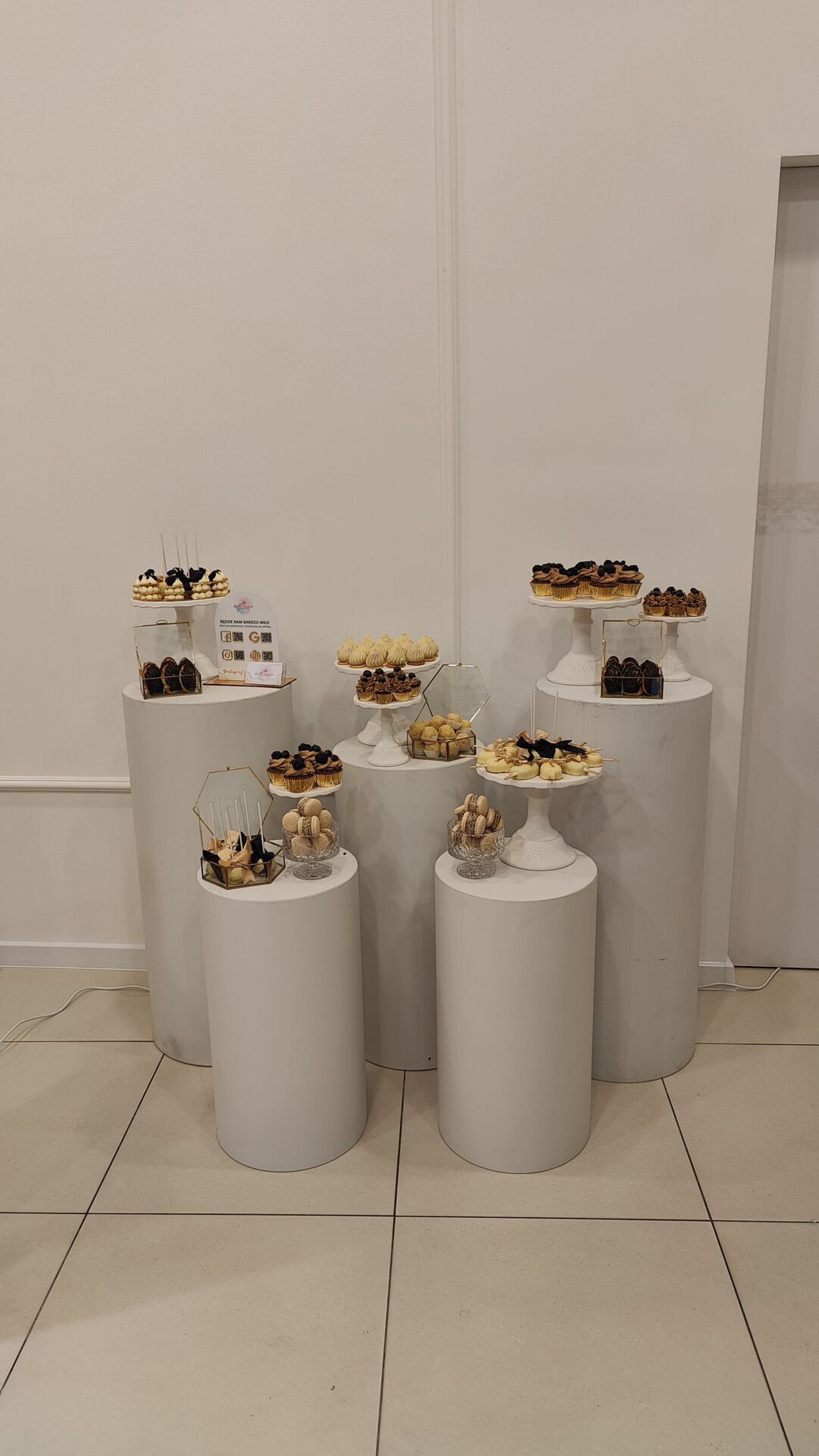 Słodki Stół na Otwarcie Butiku Lanvi