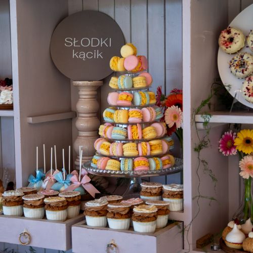 Słodki stół w malowniczym Kocierz Resort